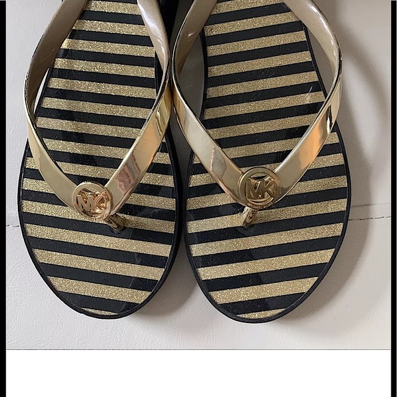 MICHAEL KORS BEDFORM PLATFORM WEDGES SZ. 7M GOLD - Picture 1 of 14